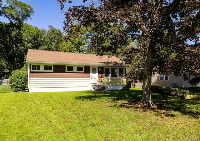 Photo 3 of Single family home for sale at 13 Toomey Dr, Poughkeepsie (town), NY 12603 | MLS# 1044717 | Listing updated on 2026-09-26