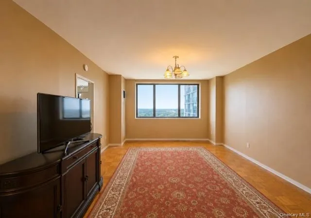 Photo 4 of House for sale at 27110 Grand Central Pkwy #15Q, New York, NY 11005 | MLS# 1044718 | Listing updated on 2026-09-02