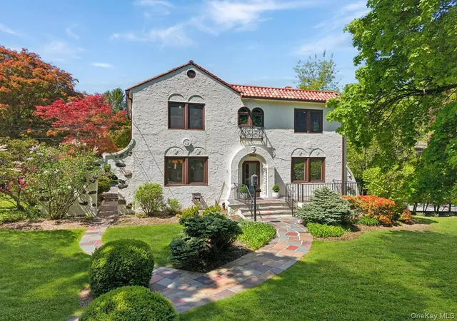 Single family home for sale at 62 Broadfield Rd, New Rochelle, NY 10804 | MLS# 1044738