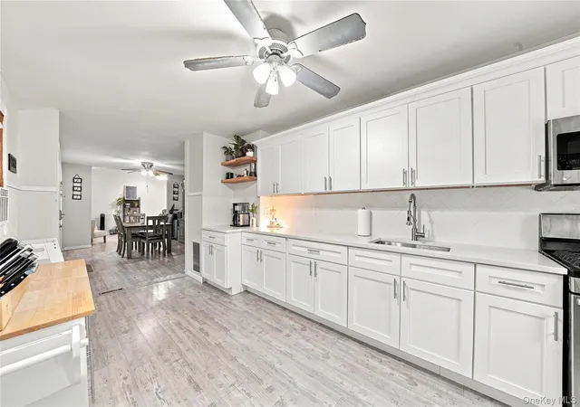 Photo 4 of Single family home for sale at 5 Talbot Ln, Brookhaven, NY 11784 | MLS# 1044751 | Listing updated on 2026-09-19