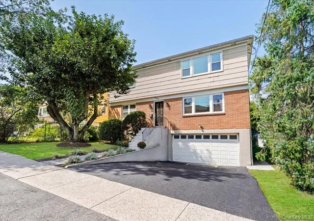 Photo 2 of Sale Pending at 221 Park Ave E, Harrison, NY 10604 | MLS# 1044759 | Listing updated on 2026-09-29