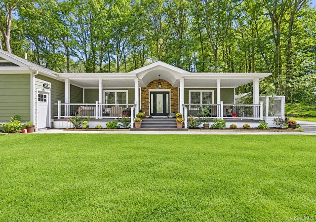 Photo 1 of Single family home for sale at 5 Cricket Holw Rd, Brookhaven, NY 11733 | MLS# 1044778 | Listing updated on 2026-09-30