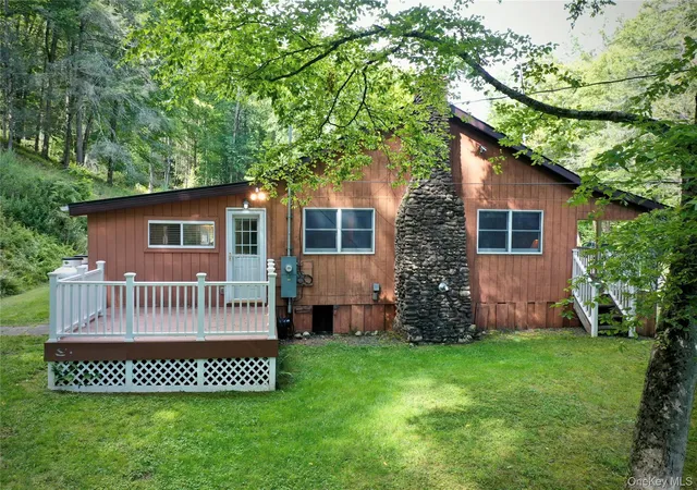 Photo 4 of Single family home for sale at 283 Pepacton Hollow Rd, Neversink, NY 12740 | MLS# 1044779 | Listing updated on 2026-09-01