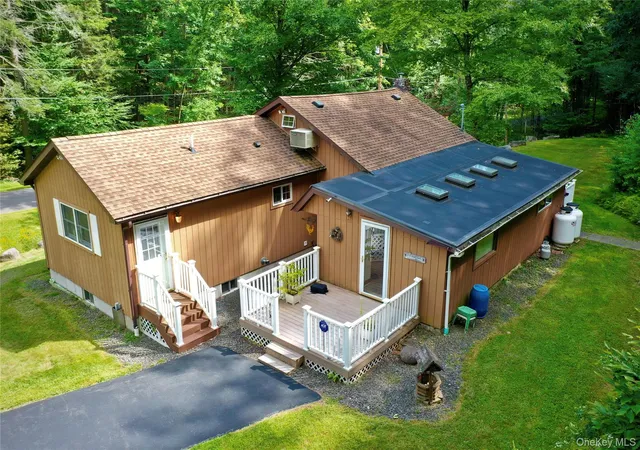 Photo 5 of Single family home for sale at 283 Pepacton Hollow Rd, Neversink, NY 12740 | MLS# 1044779 | Listing updated on 2026-09-01