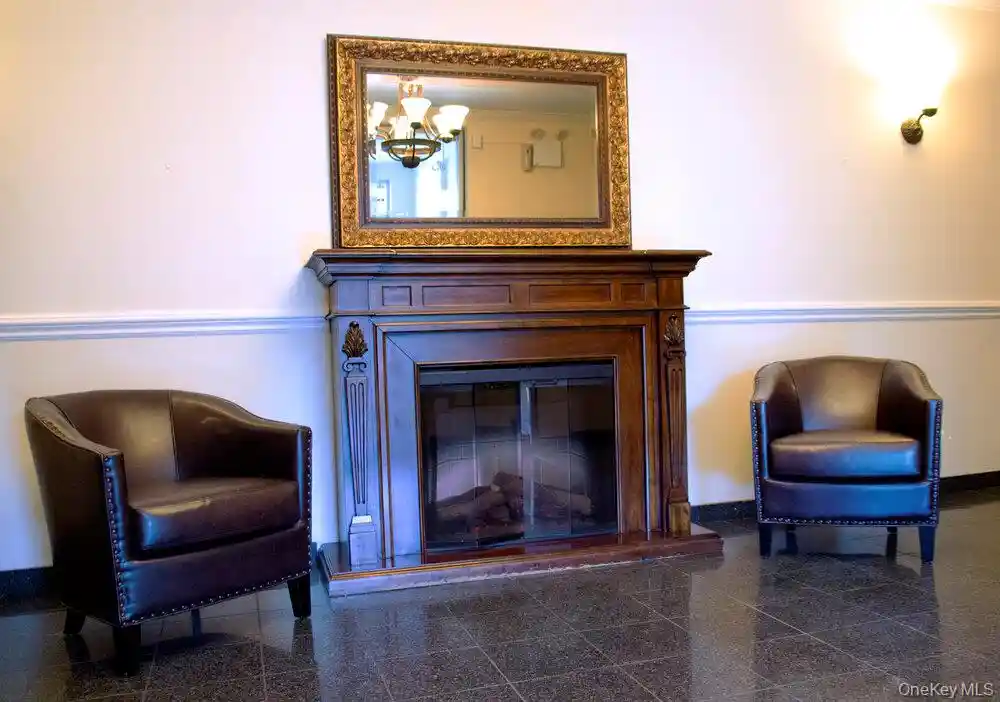 Listing Photo 14 - Condo for sale in 15 Canterbury located at 15 Canterbury, North Hempstead, NY 11021 - Unit #C-13