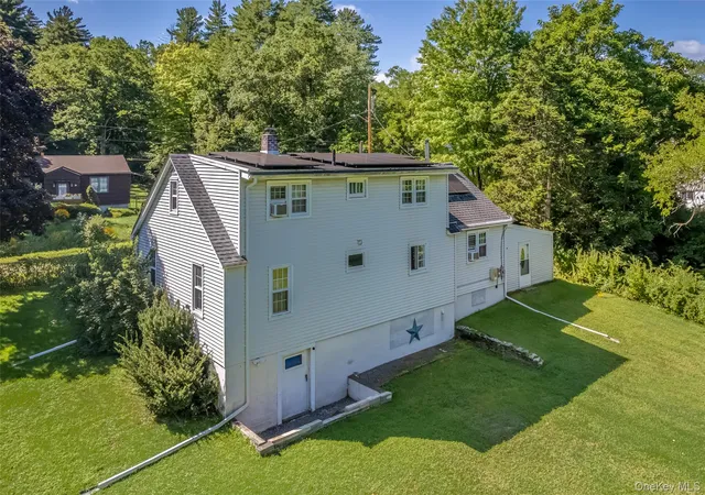 Photo 3 of Single family home for sale at 27 Old Ml Rd, Esopus, NY 12429 | MLS# 1044825 | Listing updated on 2026-09-02