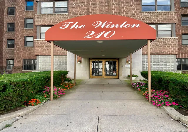 Photo 1 of Condo for sale at 210 Martine Ave #5D, White Plains, NY 10601 | MLS# 1044827 | Listing updated on 2026-09-21