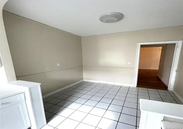 Photo 4 of Condo for sale at 210 Martine Ave #5D, White Plains, NY 10601 | MLS# 1044827 | Listing updated on 2026-10-17