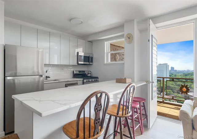 Photo 3 of Condo for sale at 5700 Arlington Ave #17D, New York, NY 10471 | MLS# 1044833 | Listing updated on 2026-09-01