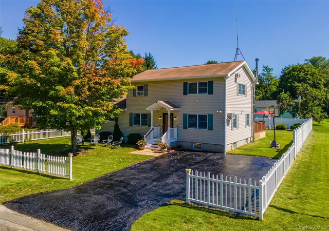 Photo 3 of Single family home for sale at 38 Elk Rd, East Fishkill, NY 12533 | MLS# 1044842 | Listing updated on 2026-10-07