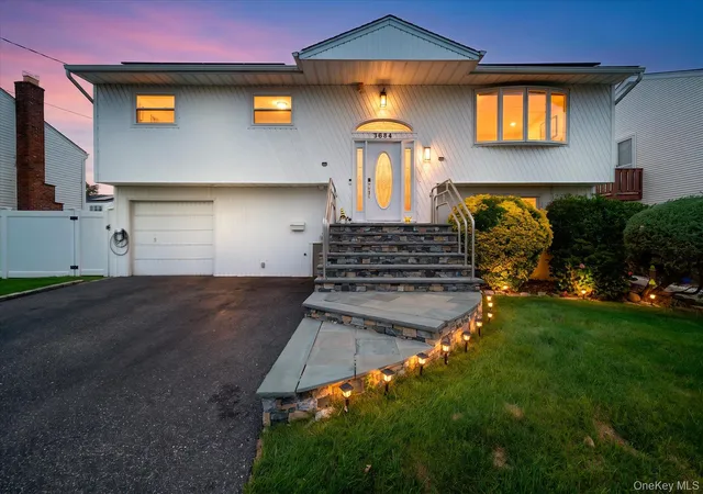 Photo 1 of Single family home for sale at 3684 Oceanside Rd E, Hempstead, NY 11572 | MLS# 1044849 | Listing updated on 2026-09-05