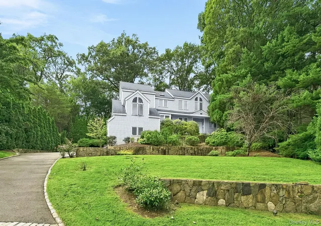 Photo 1 of Single family home for sale at 35 Highridge Rd, Greenburgh, NY 10530 | MLS# 1044854 | Listing updated on 2026-09-12