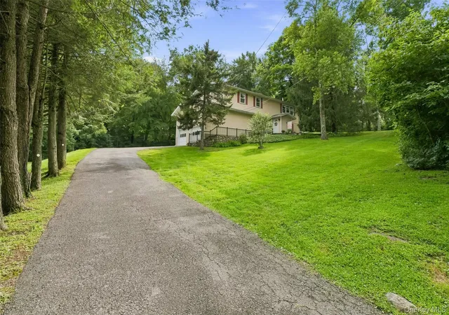 Photo 1 of Single family home for sale at 54 Deans Brg Rd, Somers, NY 10589 | MLS# 1044881 | Listing updated on 2026-10-05