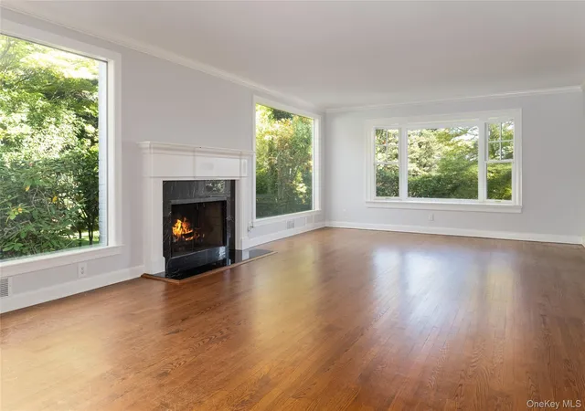 Photo 4 of Single family home for sale at 441 Sterling Rd, Harrison, NY 10528 | MLS# 1044889 | Listing updated on 2026-10-29