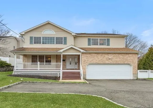 Single family home for sale at 1 Fairway Dr, Oyster Bay, NY 11804 | MLS# 1044896