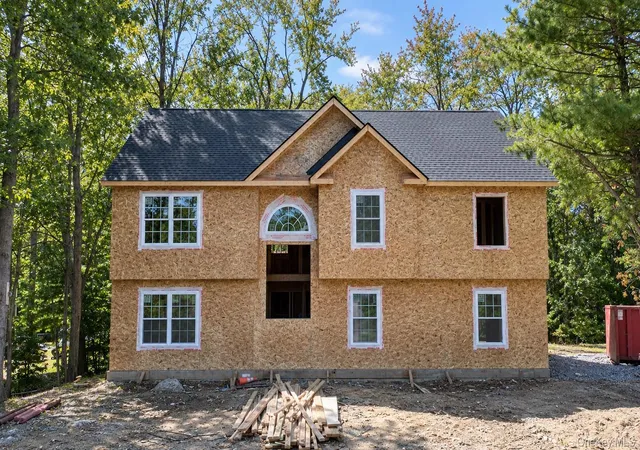 Photo 1 of Single family home for sale at 24 Deer Run Rd, Poughkeepsie, NY 12603 | MLS# 1044908 | Listing updated on 2026-09-01