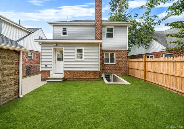 Photo 4 of Single family home for sale at 23115 126th Avenue, New York, NY 11413 | MLS# 1044926 | Listing updated on 2026-09-06