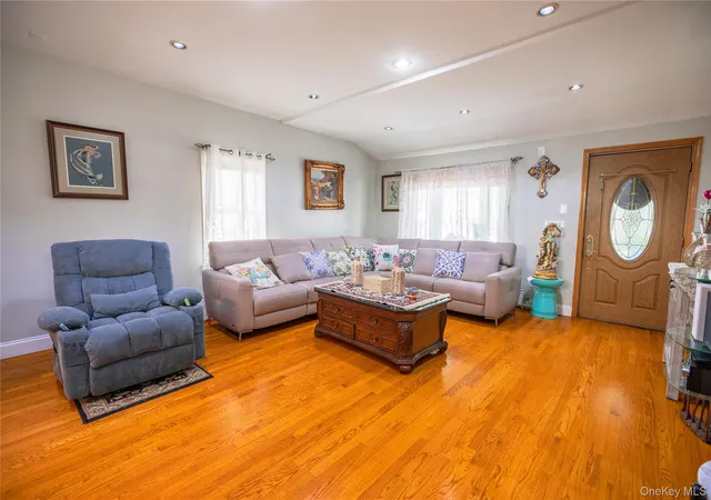 Photo 4 of Single family home for sale at 13043 Lefferts Blvd, New York, NY 11420 | MLS# 1044933 | Listing updated on 2026-09-13