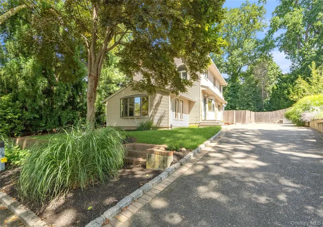 Photo 2 of Single family home for sale at 16 Westview Rd, Huntington, NY 11768 | MLS# 1044958 | Listing updated on 2026-10-04