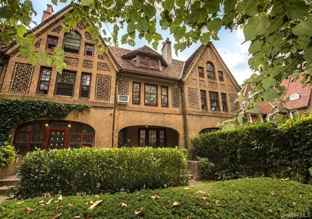 Photo 1 of Single family home for sale at 52 Slocum Crescent, New York, NY 11375 | MLS# 1044959 | Listing updated on 2026-09-06