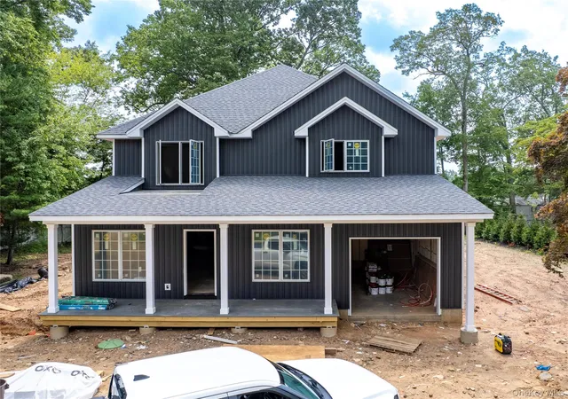 Photo 2 of Single family home for sale at 354 Holt Dr, Orangetown, NY 10965 | MLS# 1044988 | Listing updated on 2026-09-03