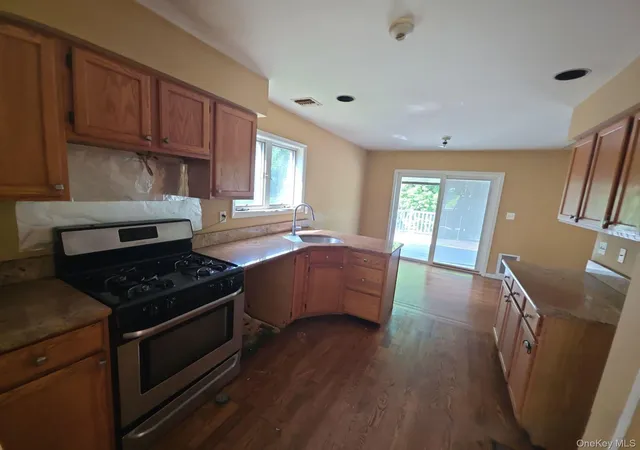 Photo 5 of Single family home for sale at 25 Butternut Dr, Ramapo, NY 10956 | MLS# 1045007 | Listing updated on 2026-09-05