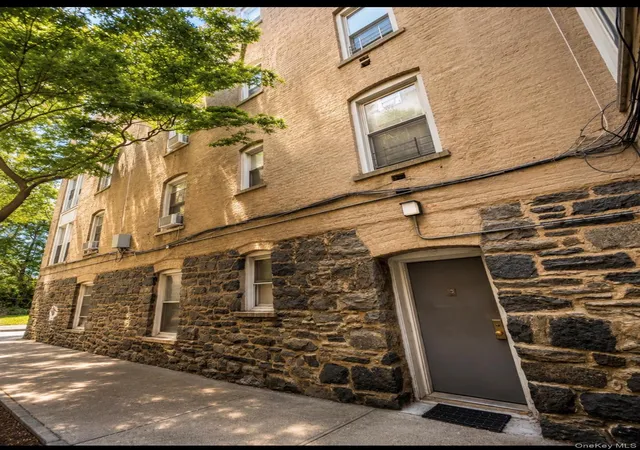 Photo 2 of Condo for sale at 16 Bayley Ave #16 (Ground Floor), Yonkers, NY 10705 | MLS# 1045012 | Listing updated on 2026-09-01