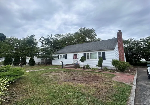 Photo 1 of Sale Pending at 364 42nd Street, Babylon, NY 11757 | MLS# 1045020 | Listing updated on 2026-09-13