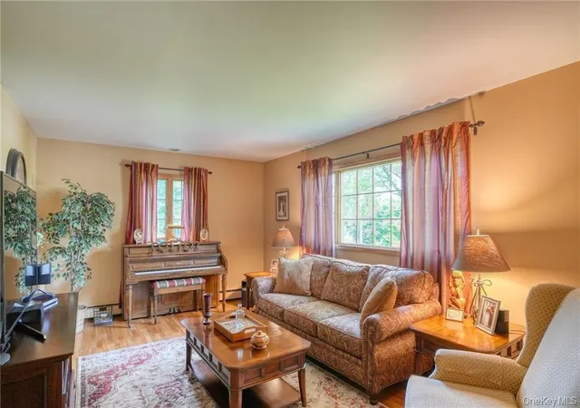 Photo 1 of Single family home for sale at 8 Roberts Dr, Monroe, NY 10950 | MLS# 1045047 | Listing updated on 2026-09-01