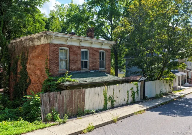 Photo 1 of Single family home for sale at 38 Division St, Catskill, NY 12414 | MLS# 1045055 | Listing updated on 2026-09-01