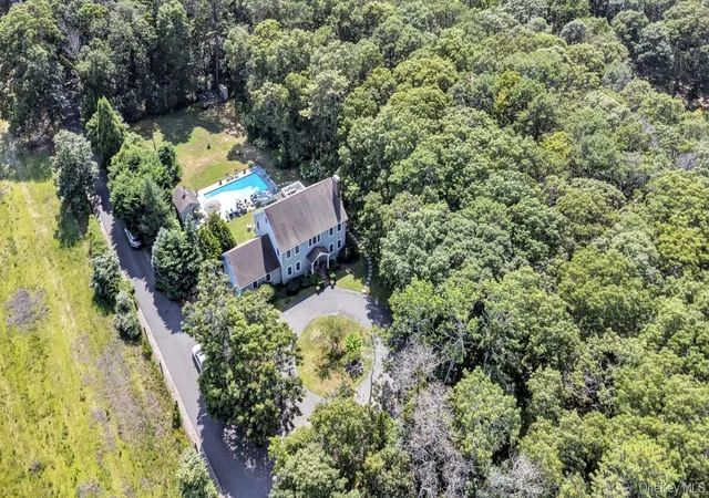 Photo 36 of Single family home for sale at 147b Old Country Rd, Southampton, NY 11960 | MLS# 1045104 | Listing updated on 2026-09-03
