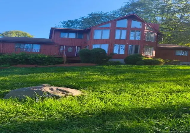 Photo 1 of Single family home for sale at 85 Northview Dr, Carmel, NY 10541 | MLS# 1045105 | Listing updated on 2026-09-02