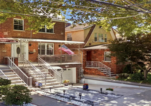 Photo 2 of Sale Pending at 2110 Tomlinson Ave, New York, NY 10461 | MLS# 1045117 | Listing updated on 2026-09-16