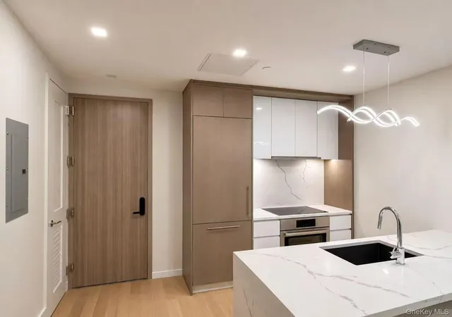 Photo 1 of Condo for sale at 45 30 Pearson St #15B, New York, NY 11101 | MLS# 1045120 | Listing updated on 2026-09-01