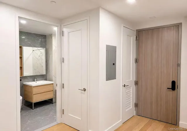 Photo 3 of Condo for sale at 45-30 Pearson St #15B, New York, NY 11101 | MLS# 1045120 | Listing updated on 2026-09-01