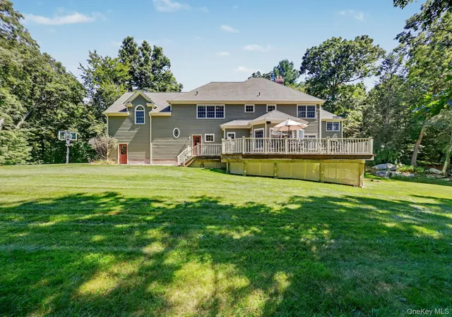 Photo 3 of Single family home for sale at 30 Pine Hl Dr, Lewisboro, NY 10590 | MLS# 1045136 | Listing updated on 2026-10-04