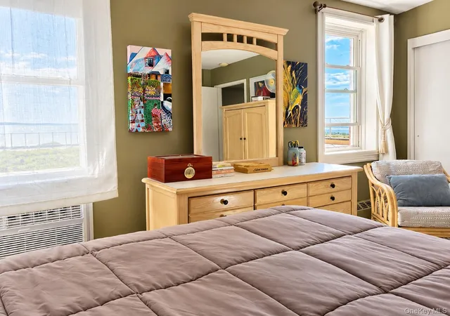 Photo 4 of House for sale at 370 W Broadway #1D, Long Beach, NY 11561 | MLS# 1045156 | Listing updated on 2026-10-05