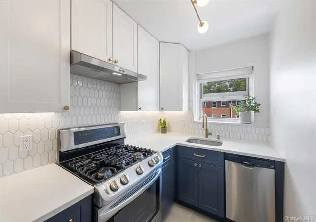 Photo 4 of House for sale at 183 Drake Ave #1K, New Rochelle, NY 10805 | MLS# 1045173 | Listing updated on 2026-09-08