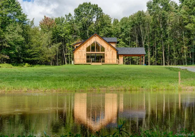 Photo 2 of Single family home for sale at 184 Mahls Pond Rd, Tusten, NY 12764 | MLS# 1045177 | Listing updated on 2026-09-12