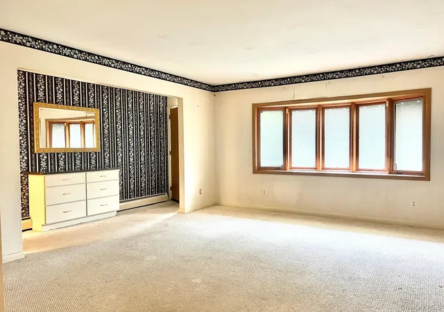 Photo 3 of Single family home for sale at 97 Ellery St, Islip, NY 11717 | MLS# 1045193 | Listing updated on 2026-10-03