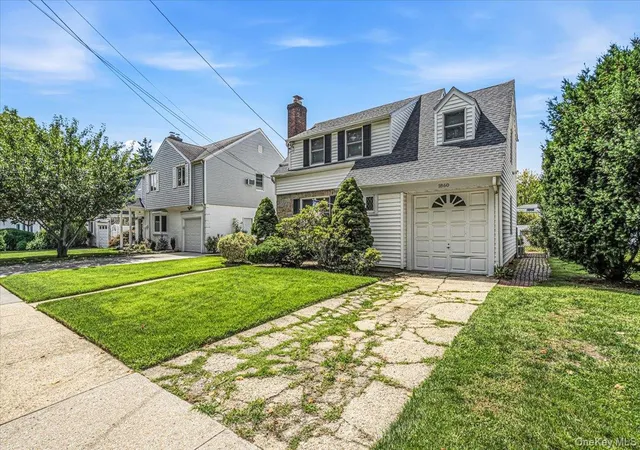 Photo 3 of Sale Pending at 1860 Rockville Dr, Hempstead, NY 11510 | MLS# 1045207 | Listing updated on 2026-09-19