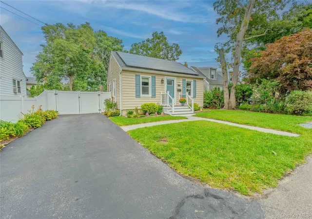 Photo 2 of Sale Pending at 41 W 6th Street, Brookhaven, NY 11772 | MLS# 1045209 | Listing updated on 2026-09-26