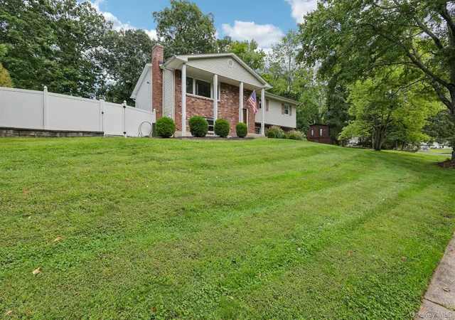 Photo 2 of Single family home for sale at 82 Branchville Rd, Clarkstown, NY 10989 | MLS# 1045240 | Listing updated on 2026-09-26