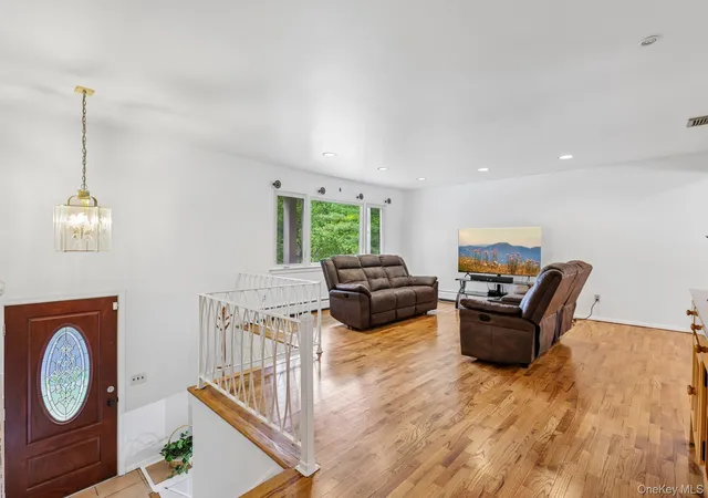 Photo 3 of Single family home for sale at 82 Branchville Rd, Clarkstown, NY 10989 | MLS# 1045240 | Listing updated on 2026-09-26