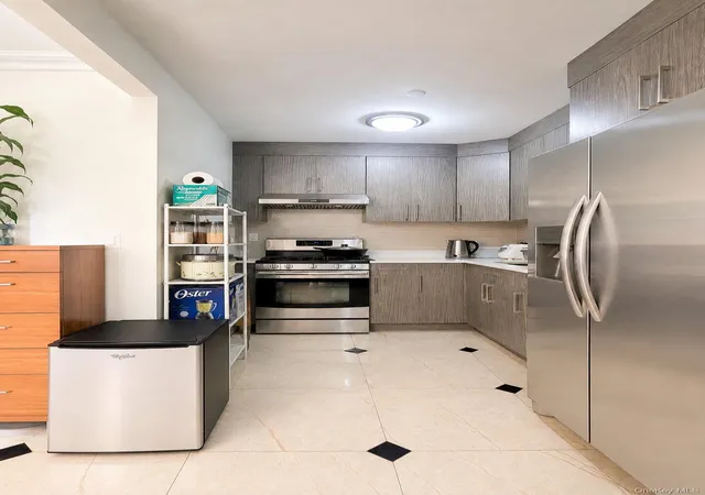 Photo 4 of Condo for sale at 8616 21st Avenue #3H, New York, NY 11214 | MLS# 1045243 | Listing updated on 2026-09-13