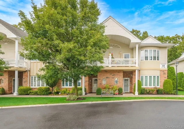 Photo 2 of Sale Pending at 30 Sarah Ct, Babylon, NY 11701 | MLS# 1045244 | Listing updated on 2026-10-02