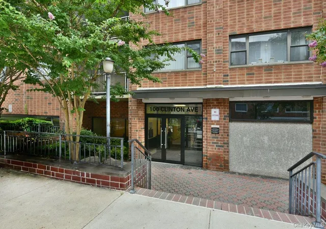 Photo 2 of Condo for sale at 100 Clinton Ave #4N, Hempstead, NY 11501 | MLS# 1045246 | Listing updated on 2026-09-13