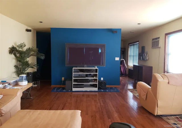 Photo 4 of Single family home for sale at 87-37 Union Turnpike, New York, NY 11385 | MLS# 1045250 | Listing updated on 2026-09-01