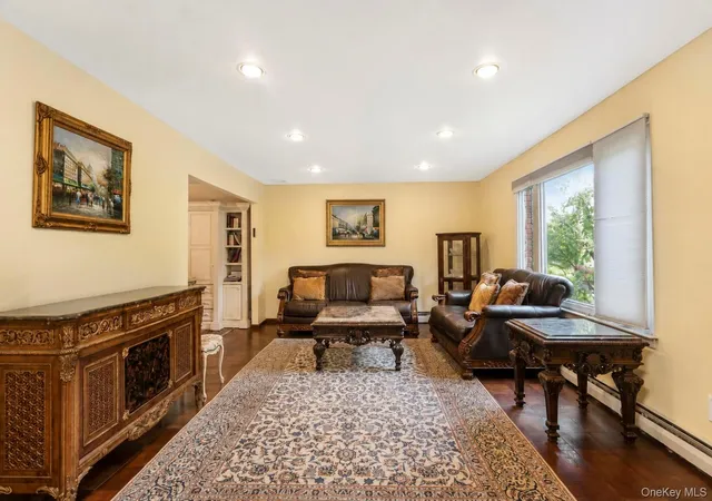 Photo 3 of Single family home for sale at 5 Cathy Ln, North Hempstead, NY 11024 | MLS# 1045252 | Listing updated on 2026-09-06