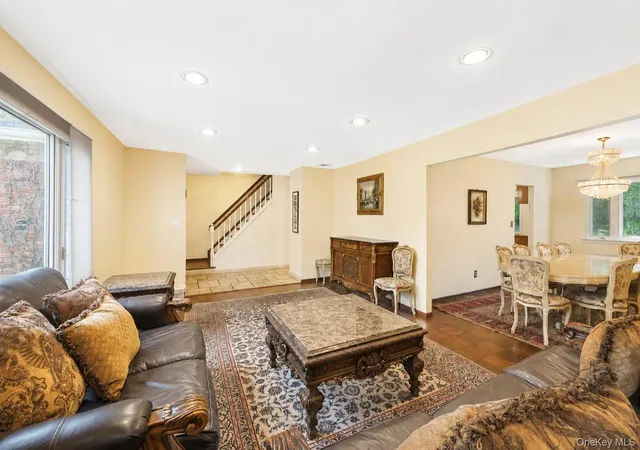 Photo 3 of Single family home for sale at 5 Cathy Ln, North Hempstead, NY 11024 | MLS# 1045252 | Listing updated on 2026-09-06